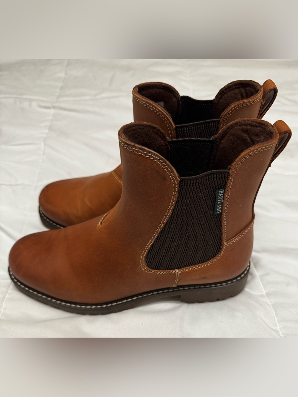 Eastland Chelsea Ida boots